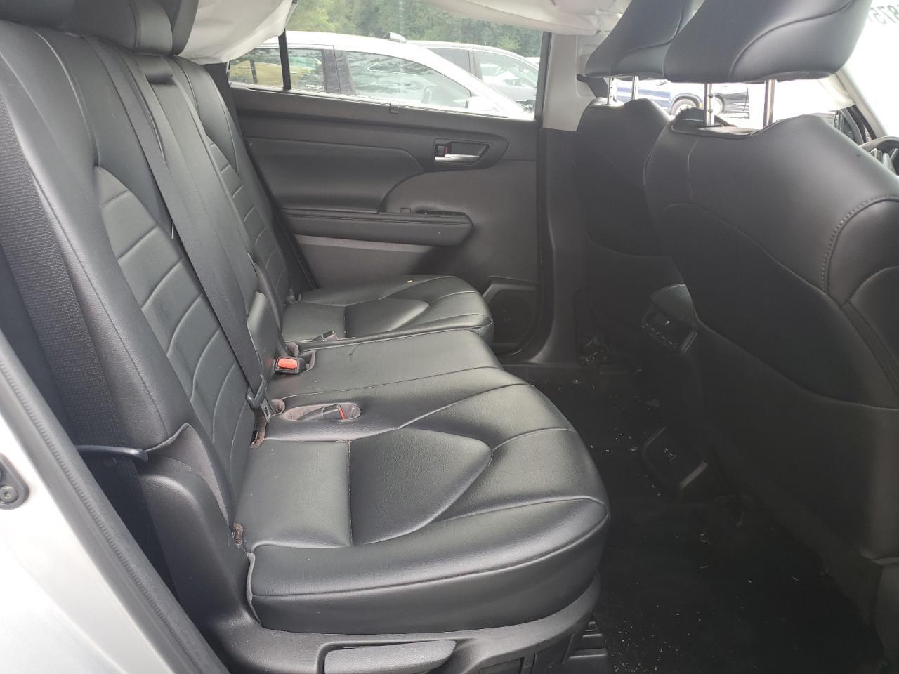 2021 TOYOTA HIGHLANDER
