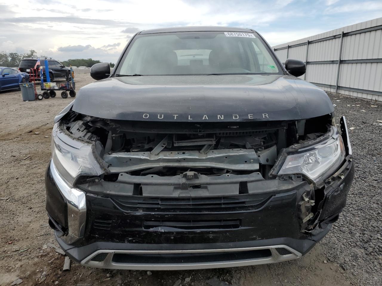 2019 MITSUBISHI outlander
