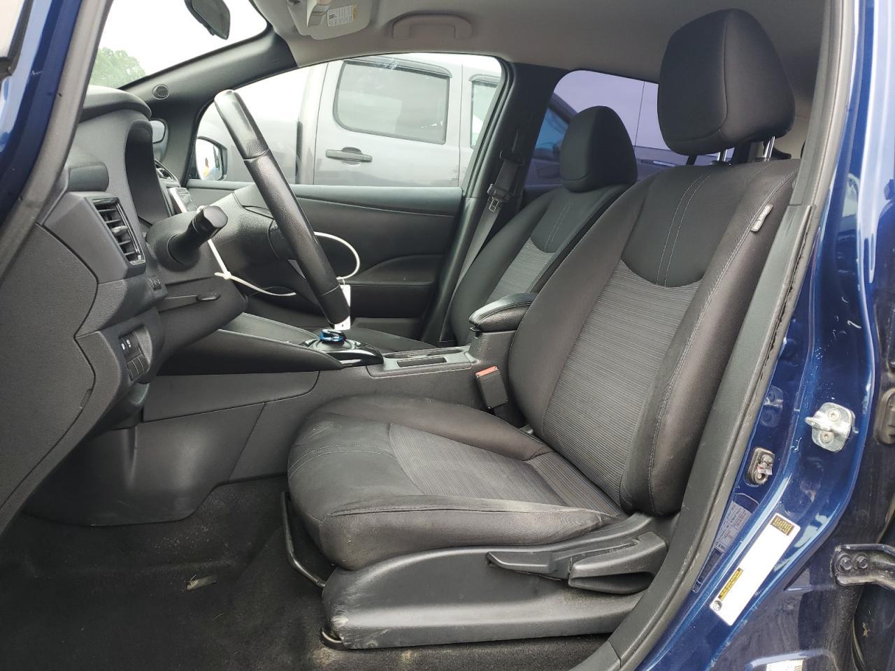 2018 NISSAN LEAF