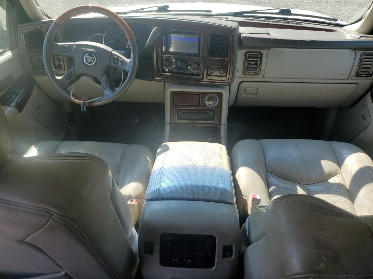2004 CADILLAC ESCALADE