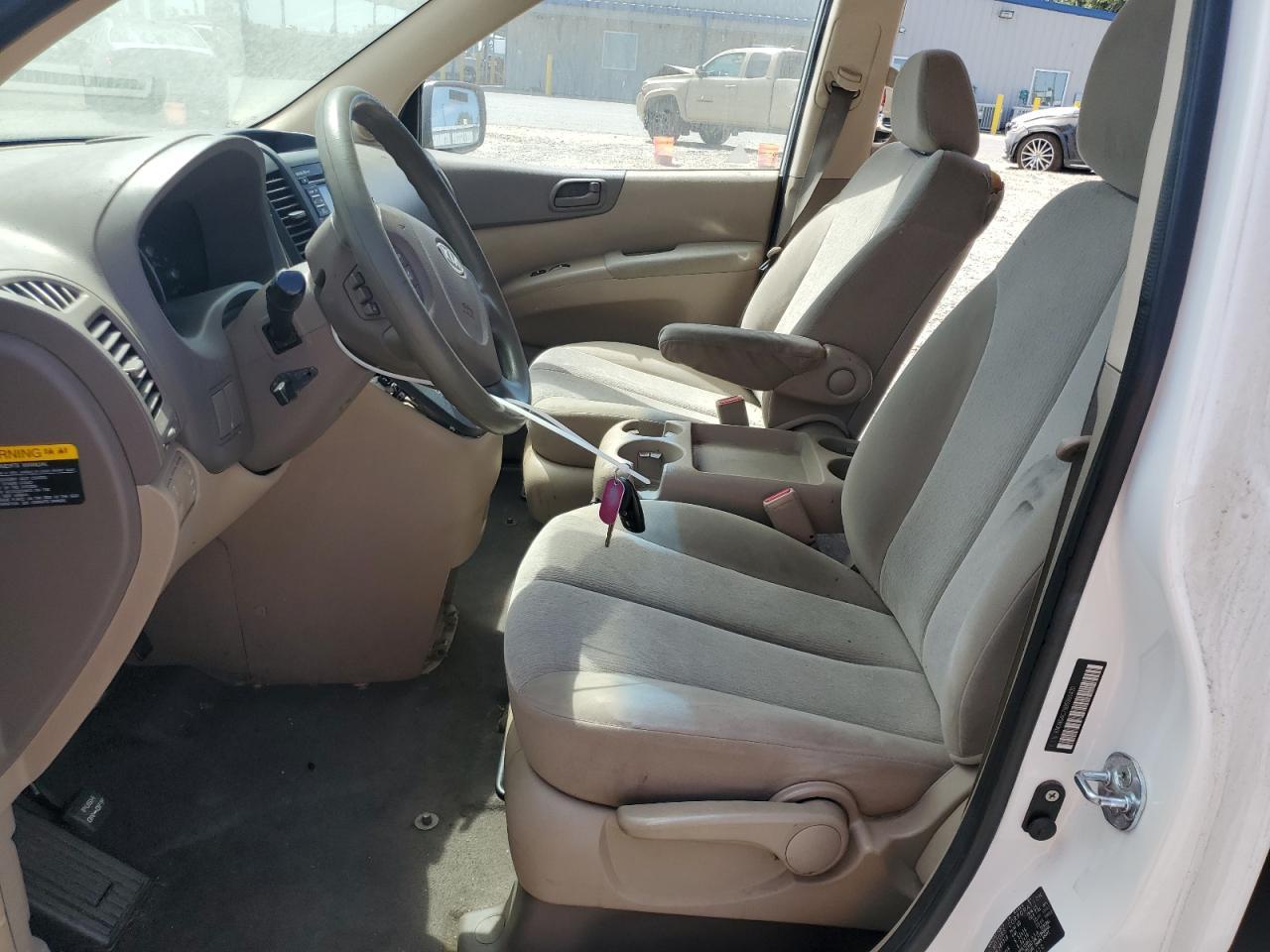 2011 KIA SEDONA