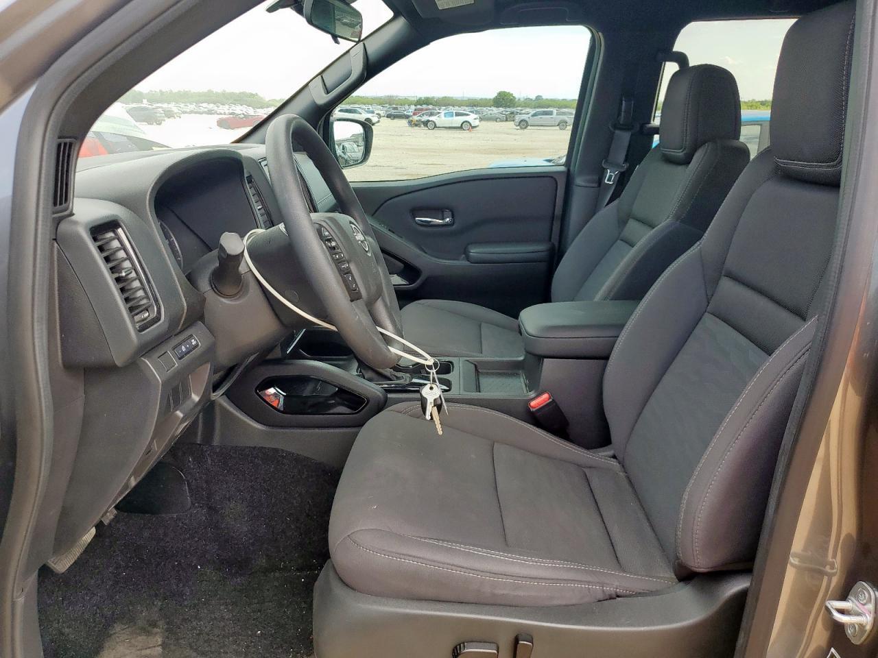 2023 NISSAN Frontier