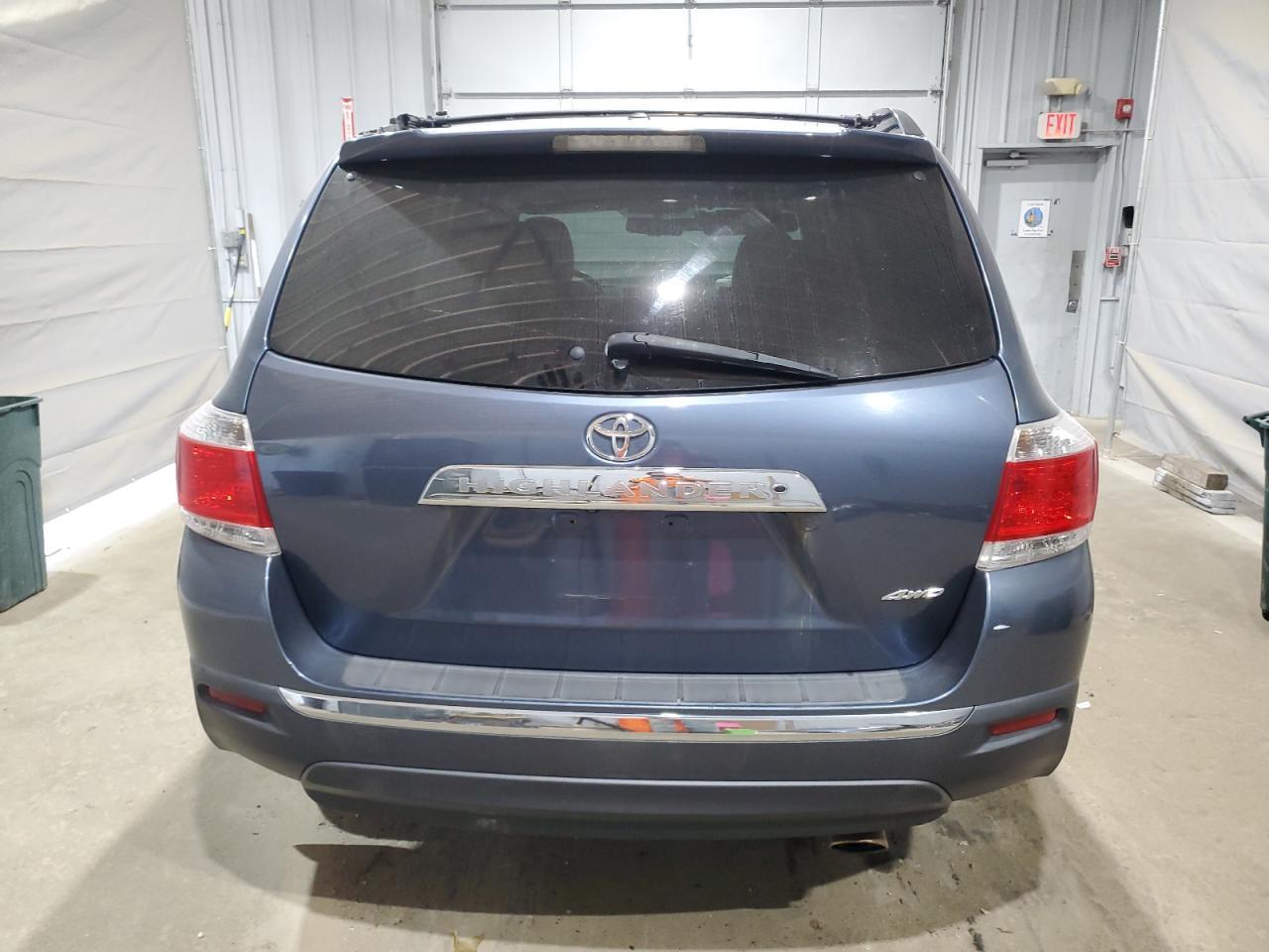 2012 TOYOTA HIGHLANDER