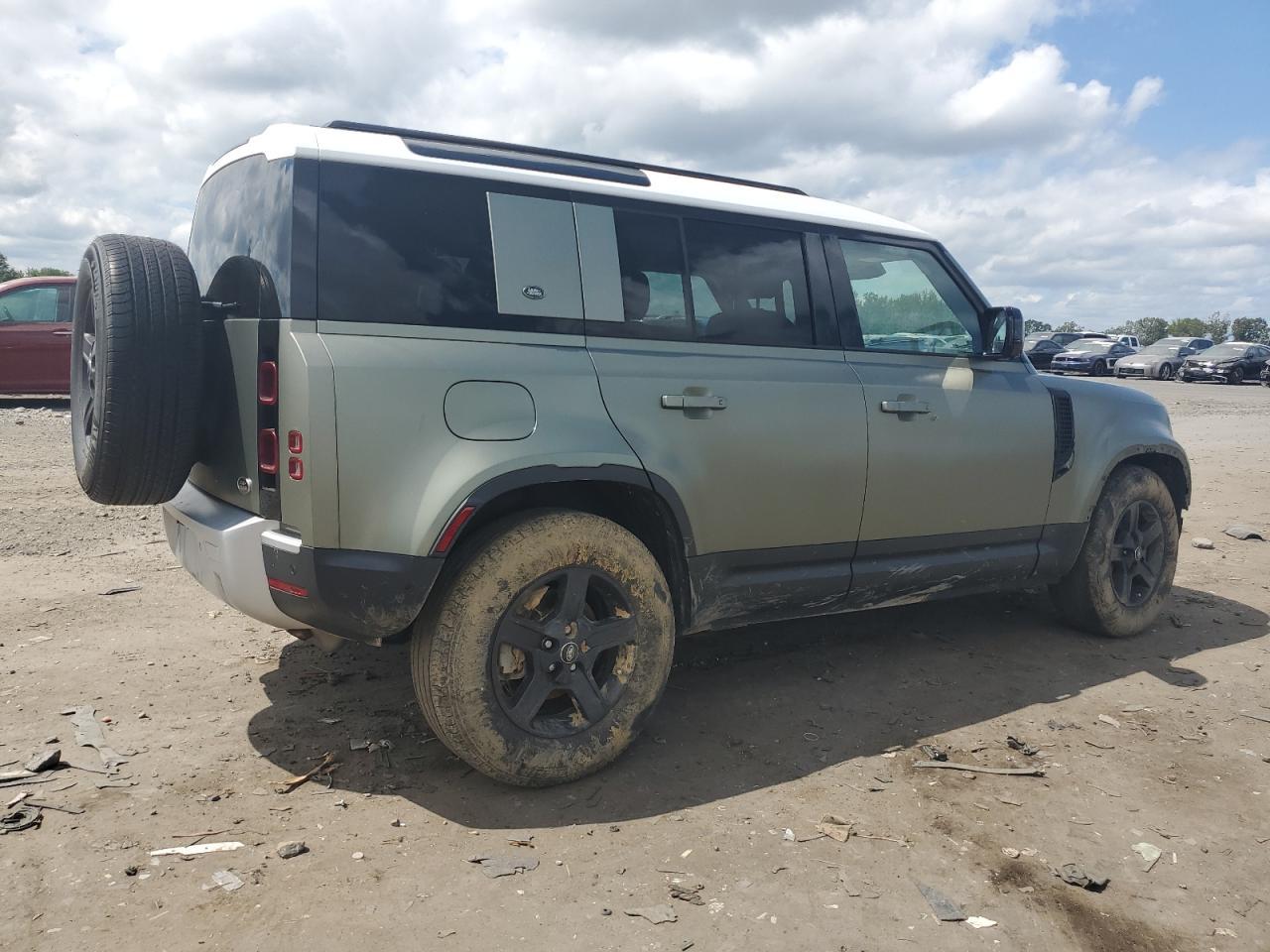 2022 LAND ROVER Defender
