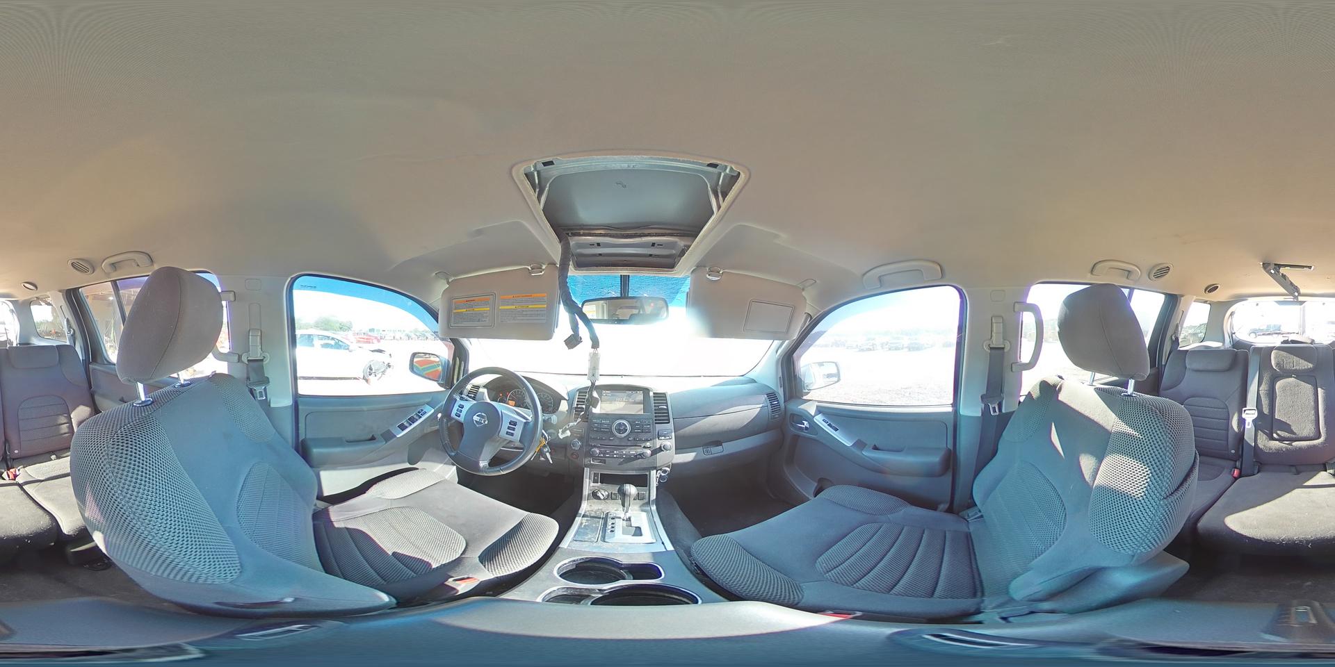 2011 NISSAN PATHFINDER