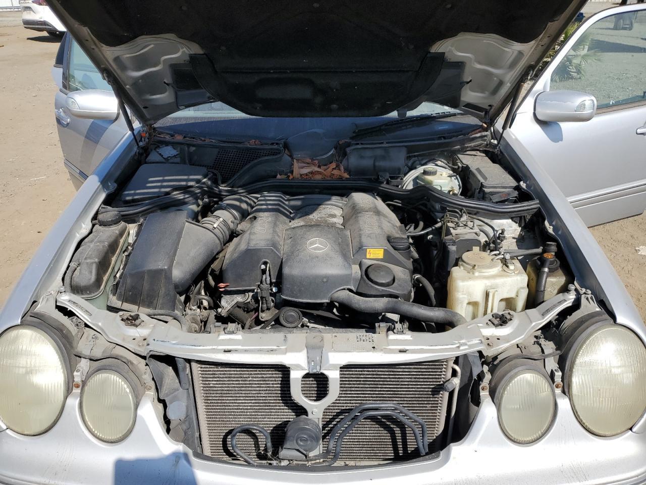 2001 MERCEDES-BENZ E-Class