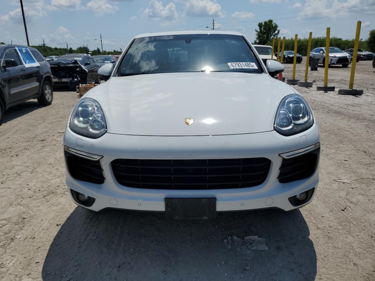 2018 PORSCHE CAYENNE