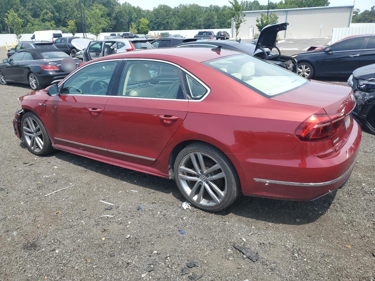 2017 VOLKSWAGEN Passat