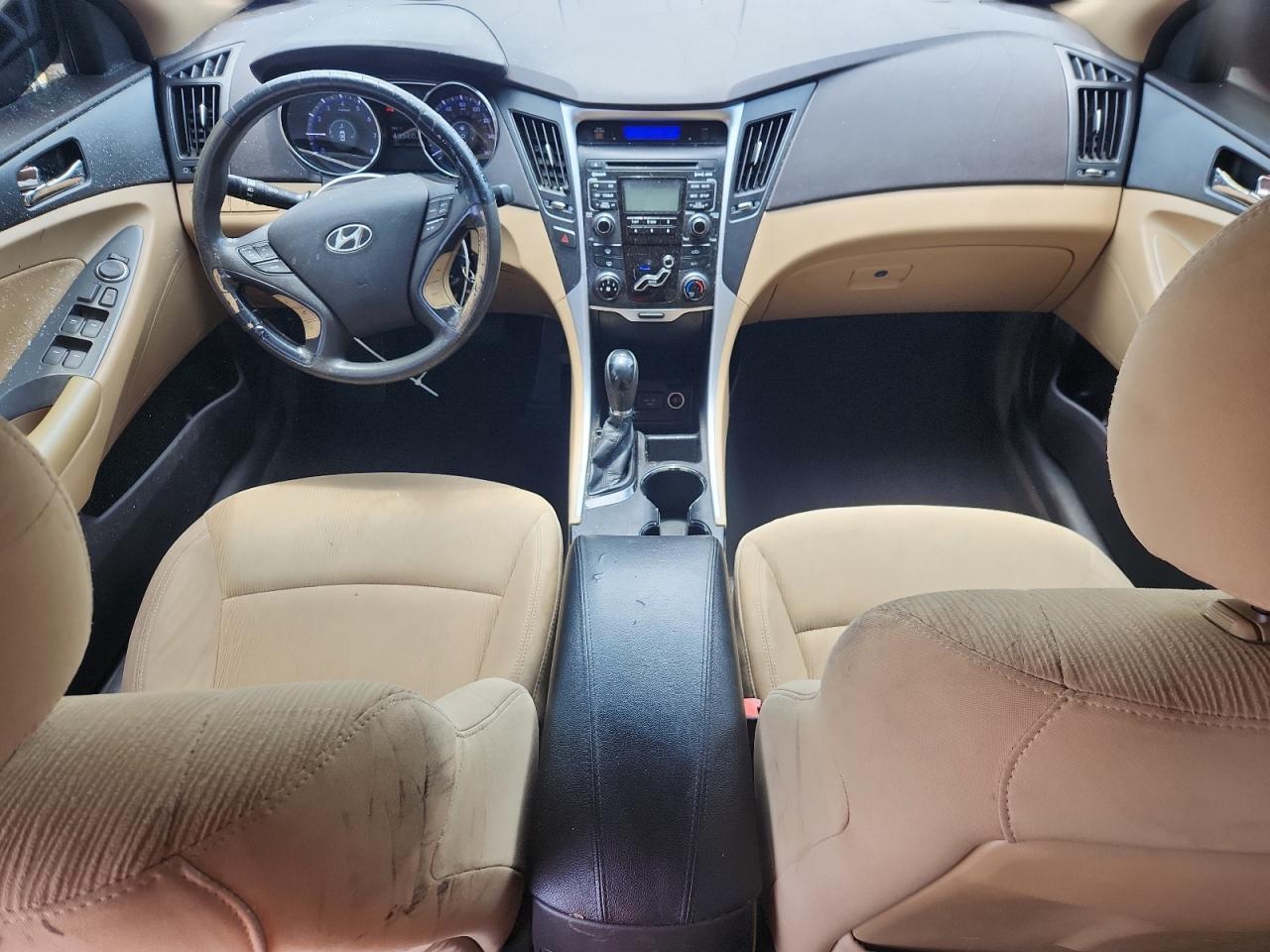 2011 HYUNDAI SONATA