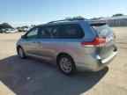 2011 TOYOTA SIENNA