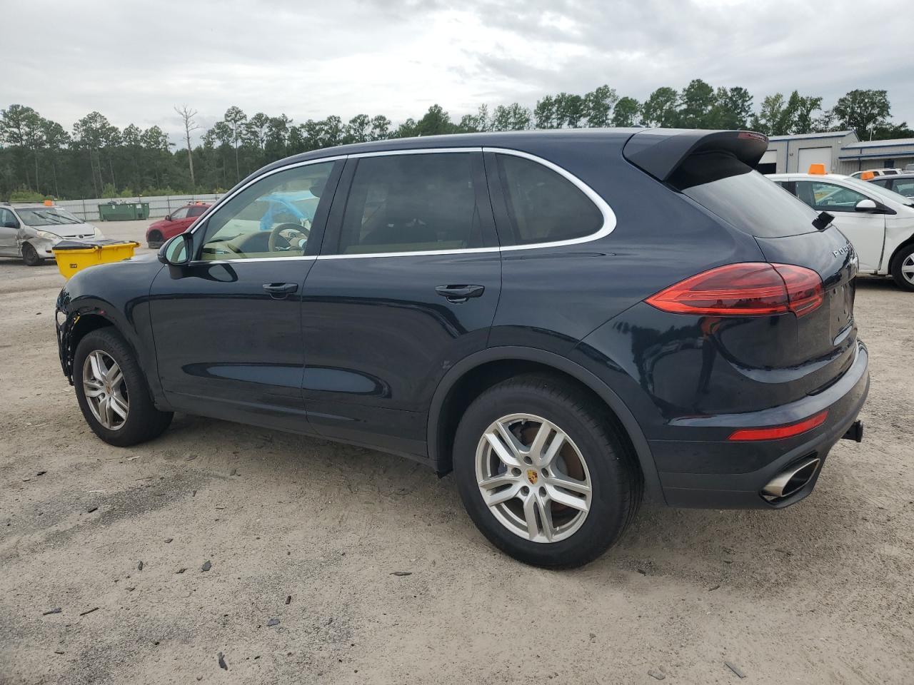 2016 PORSCHE CAYENNE