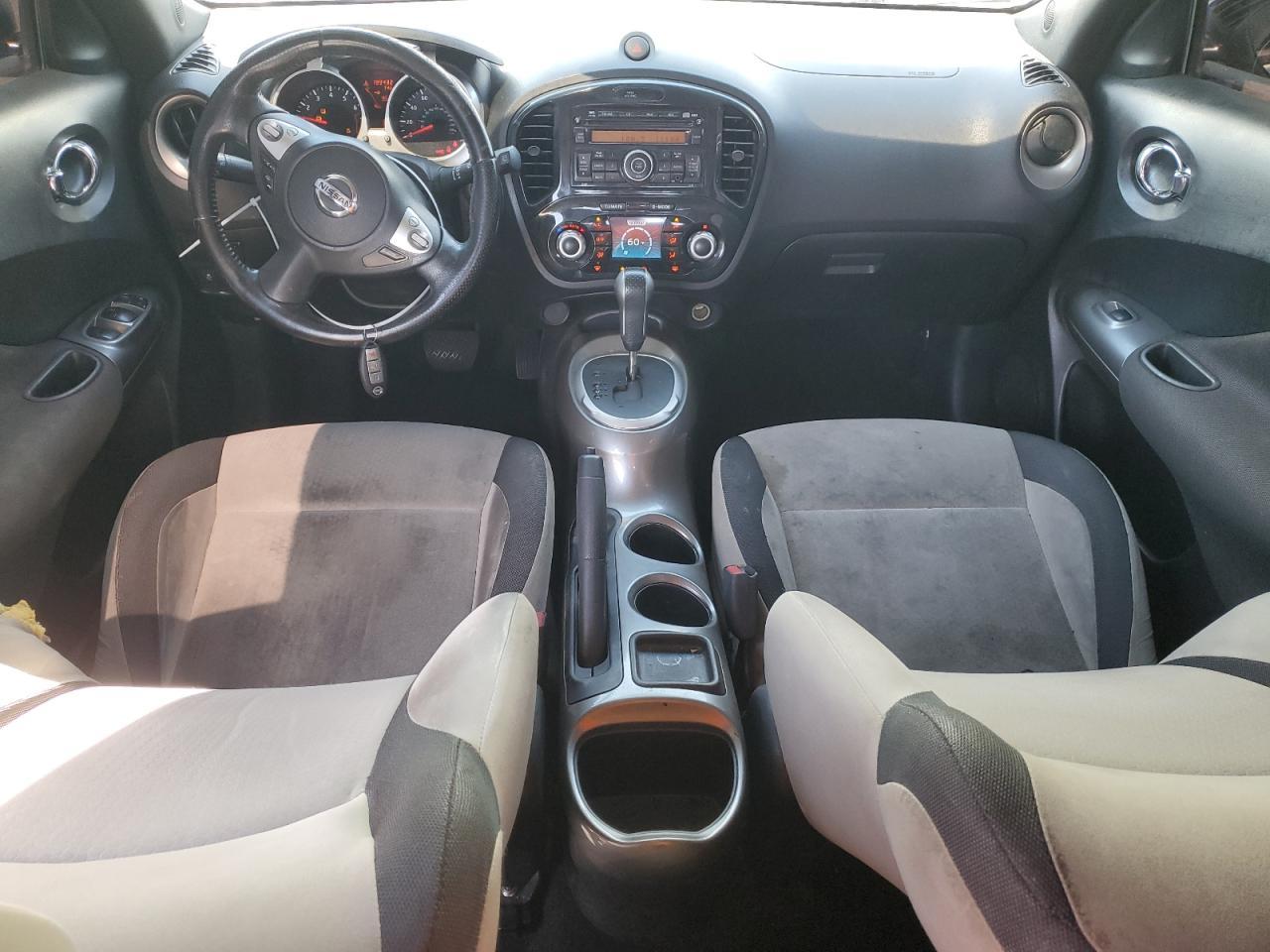 2011 NISSAN Juke