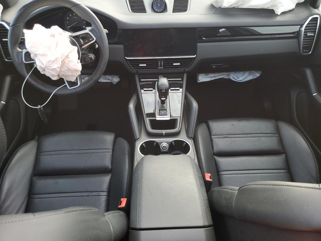 2023 PORSCHE CAYENNE
