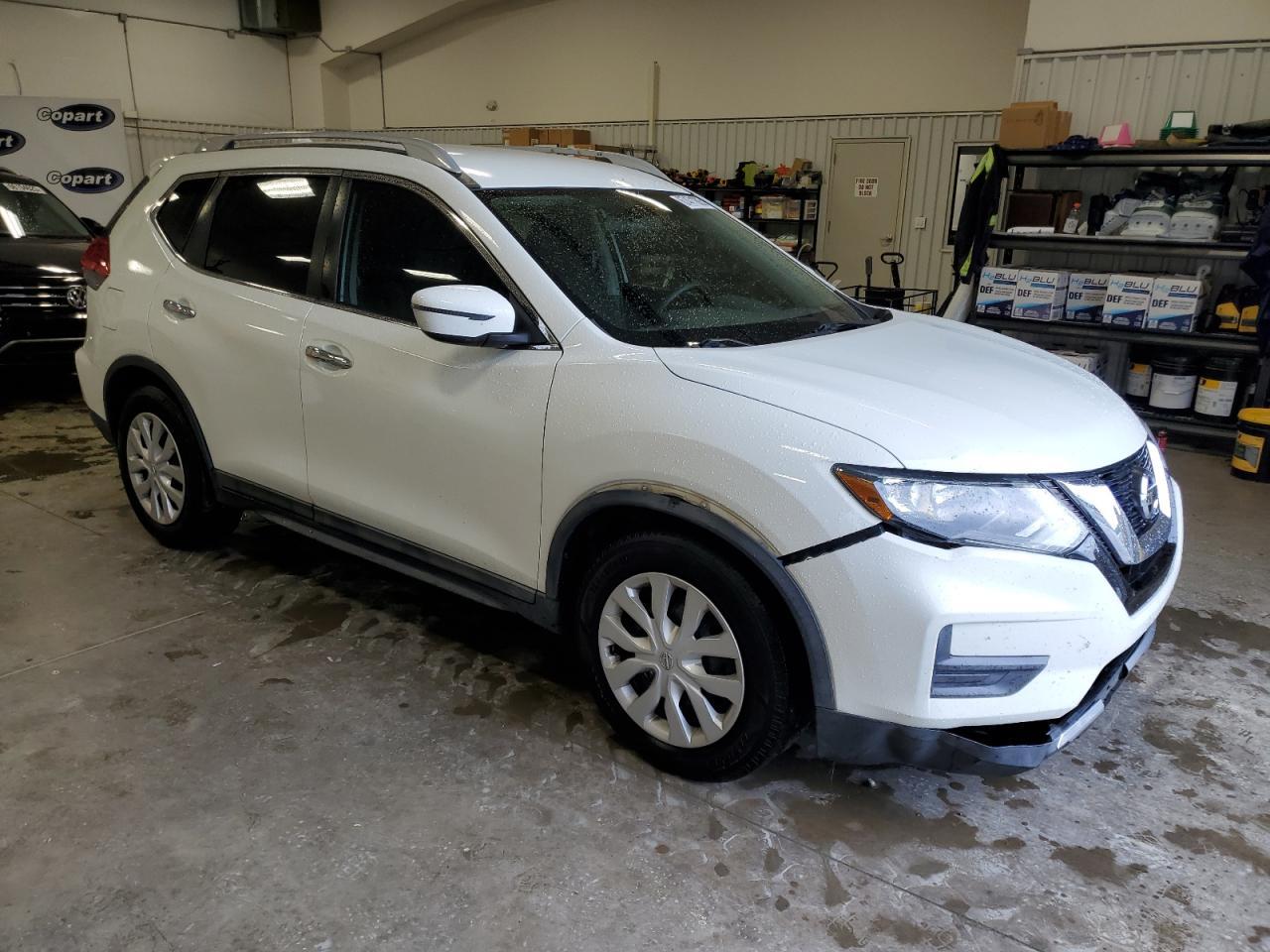 2017 NISSAN ROGUE