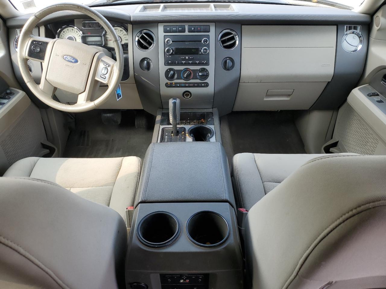 2013 FORD Expedition