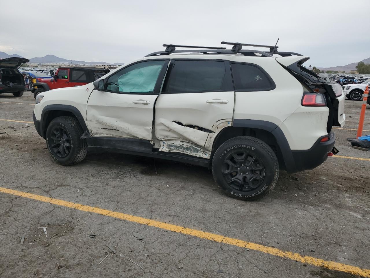 2019 JEEP CHEROKEE