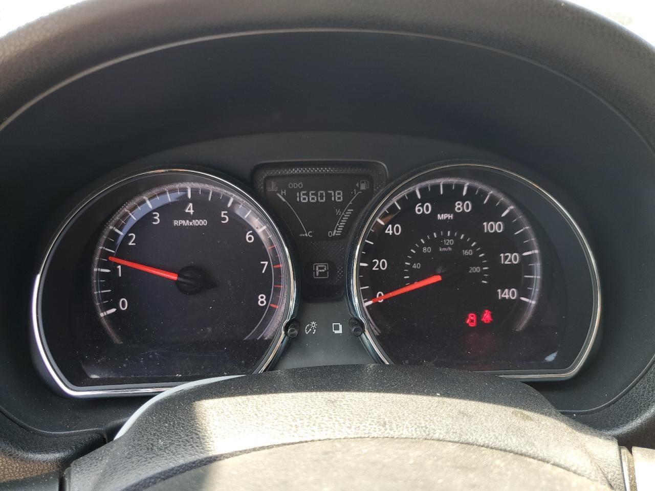 2016 NISSAN VERSA