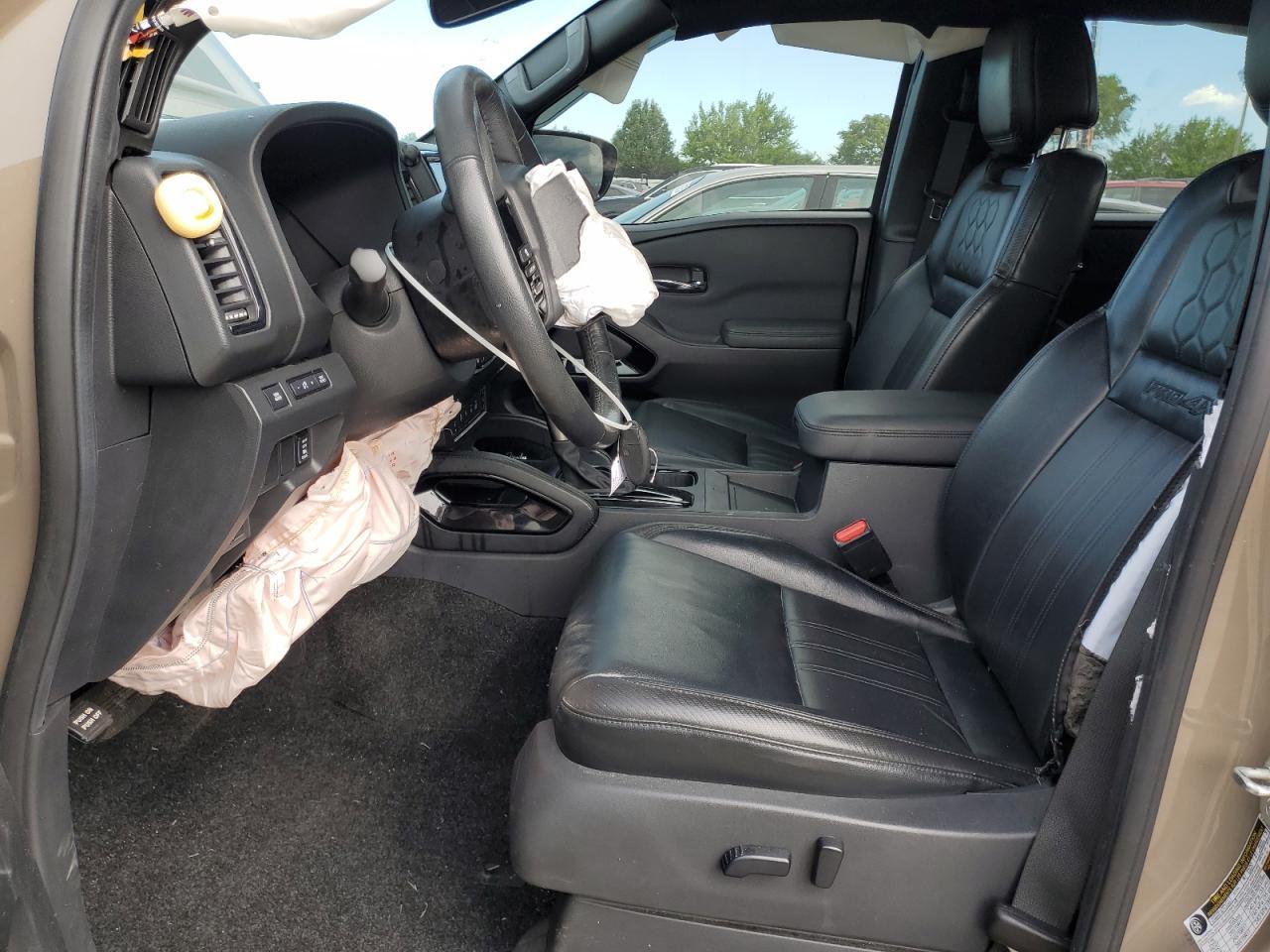 2022 NISSAN Frontier