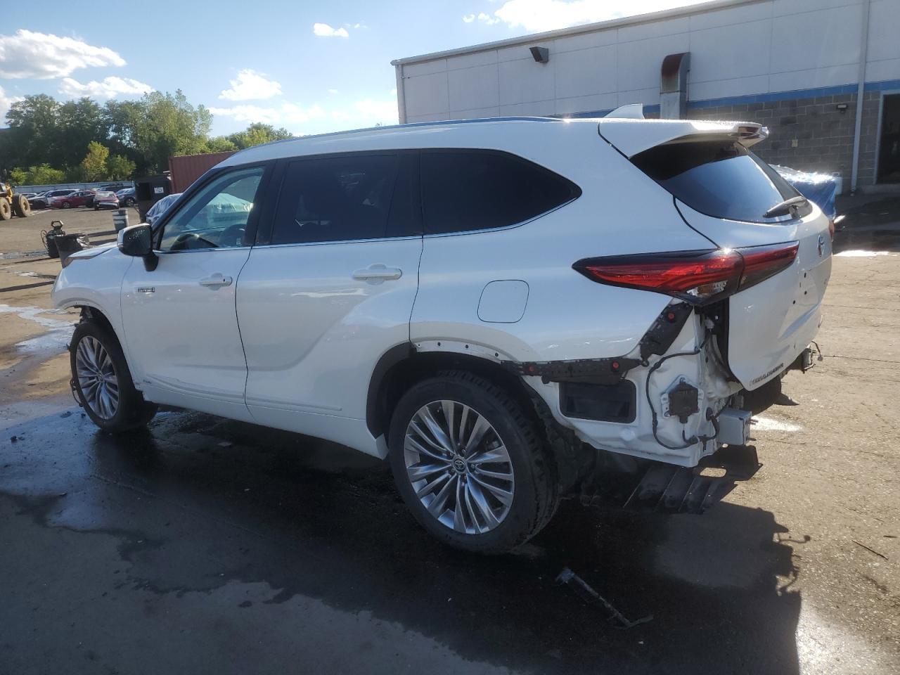 2020 TOYOTA HIGHLANDER
