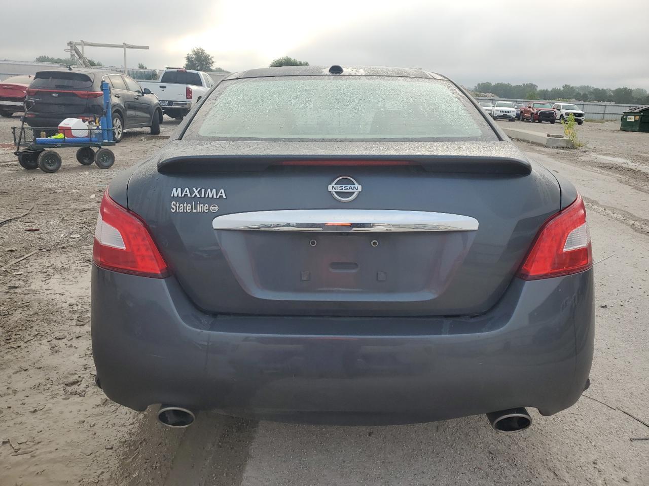 2011 NISSAN Maxima