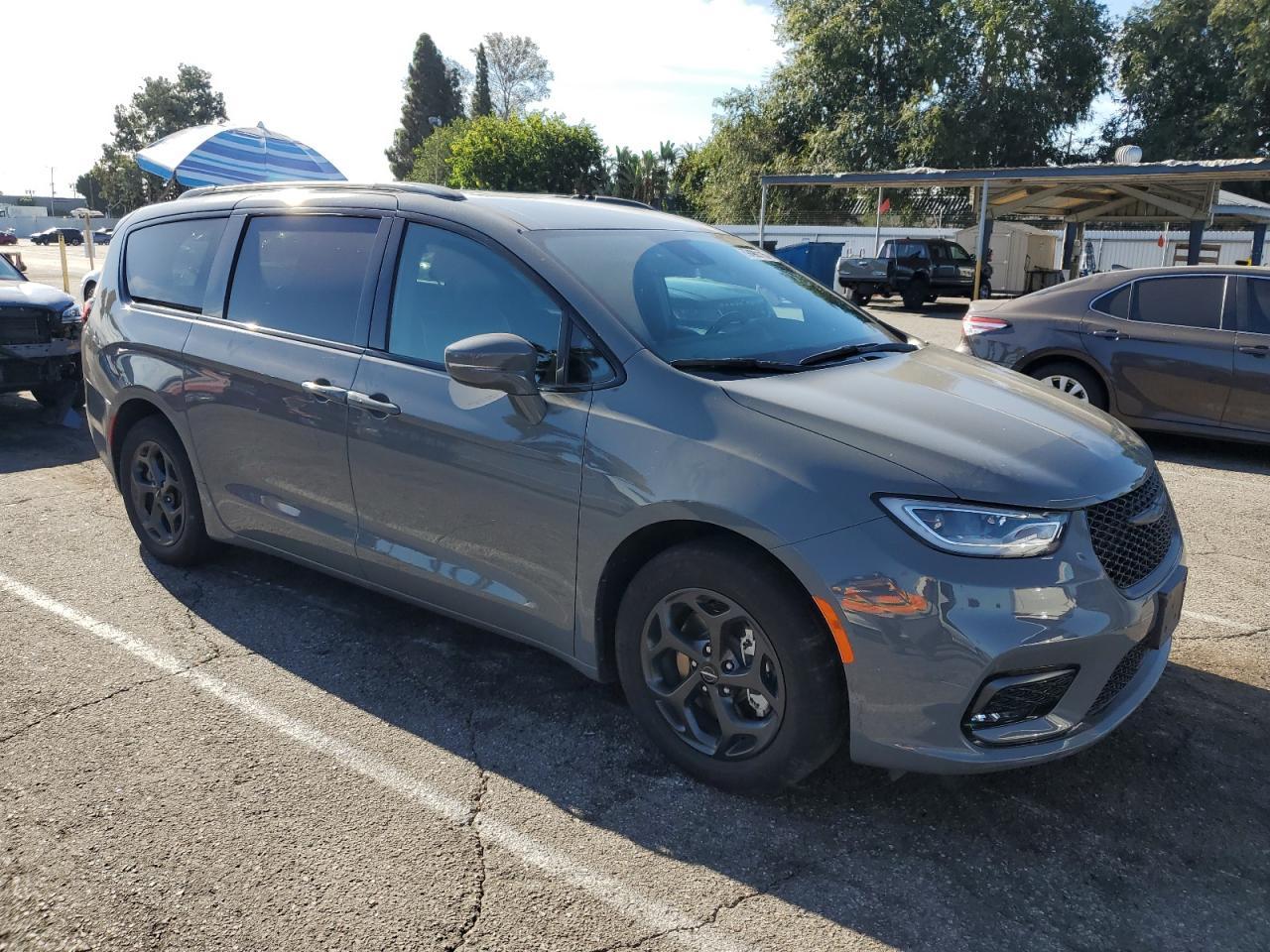 2021 CHRYSLER Pacifica