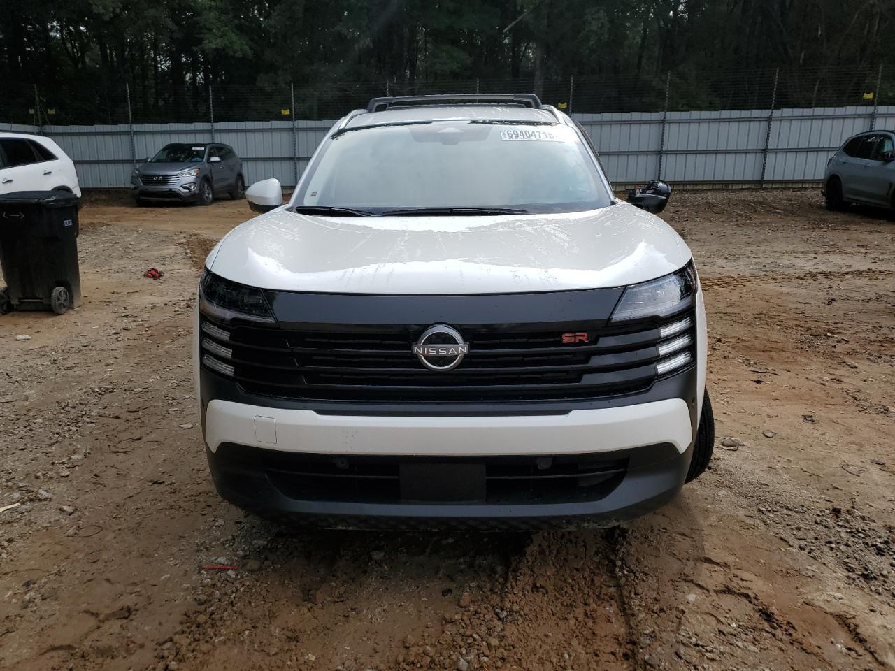 2025 NISSAN KICKS