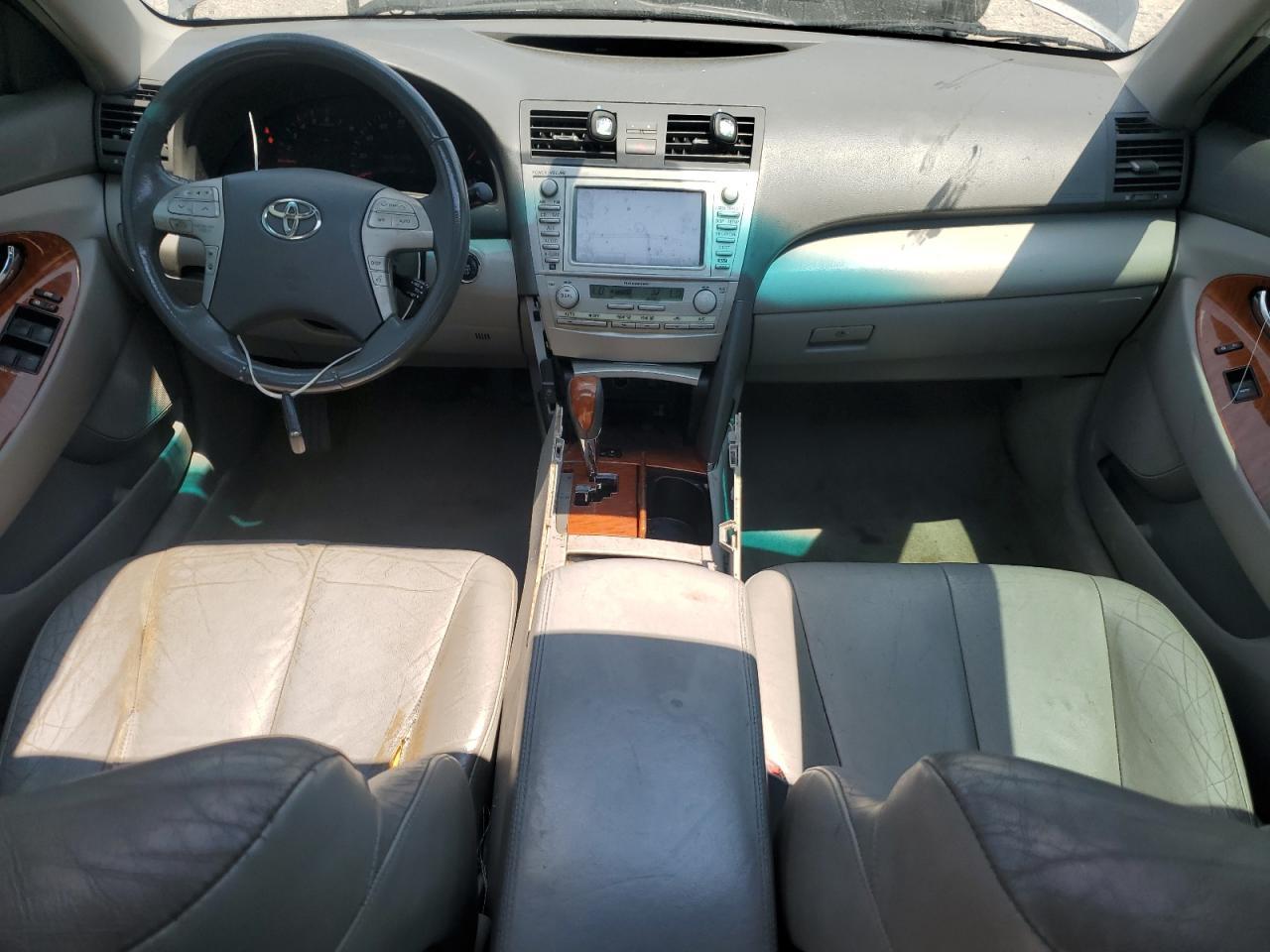 2011 TOYOTA CAMRY