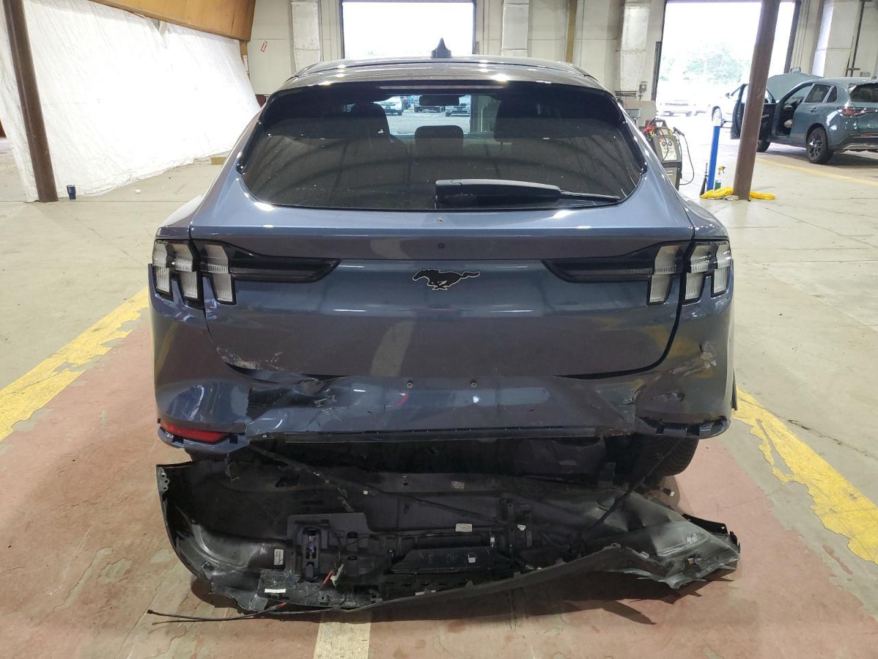 2021 FORD Mustang Mach-E