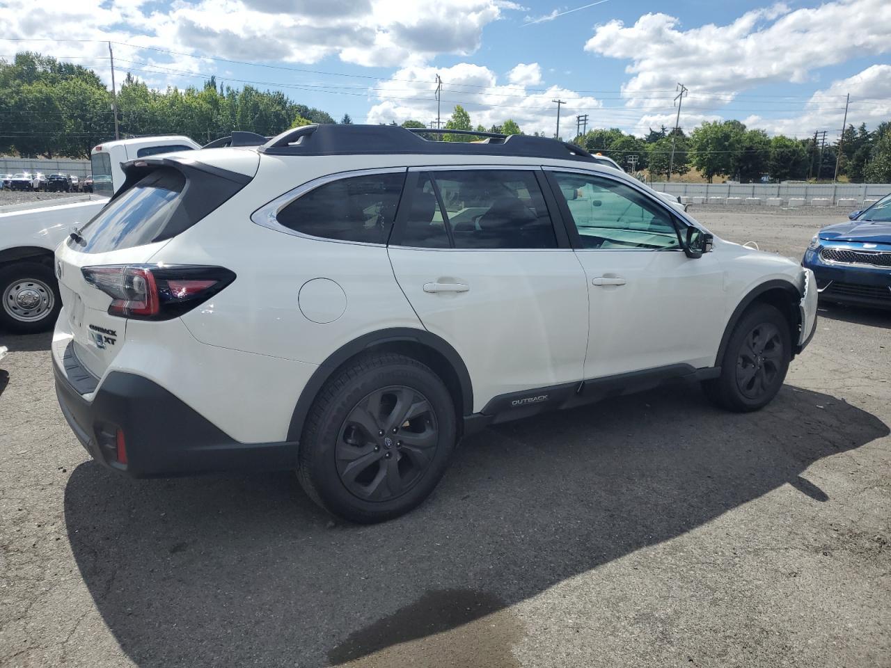 2021 SUBARU Outback