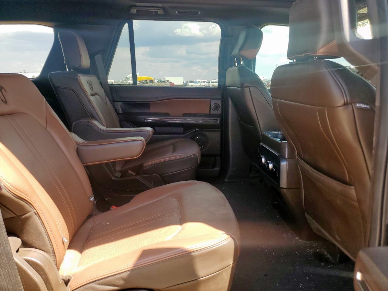 2022 FORD Expedition