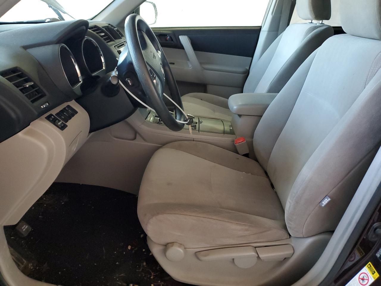 2013 TOYOTA HIGHLANDER