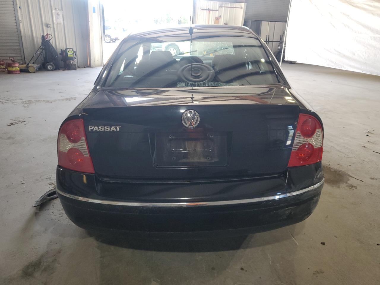 2003 VOLKSWAGEN Passat