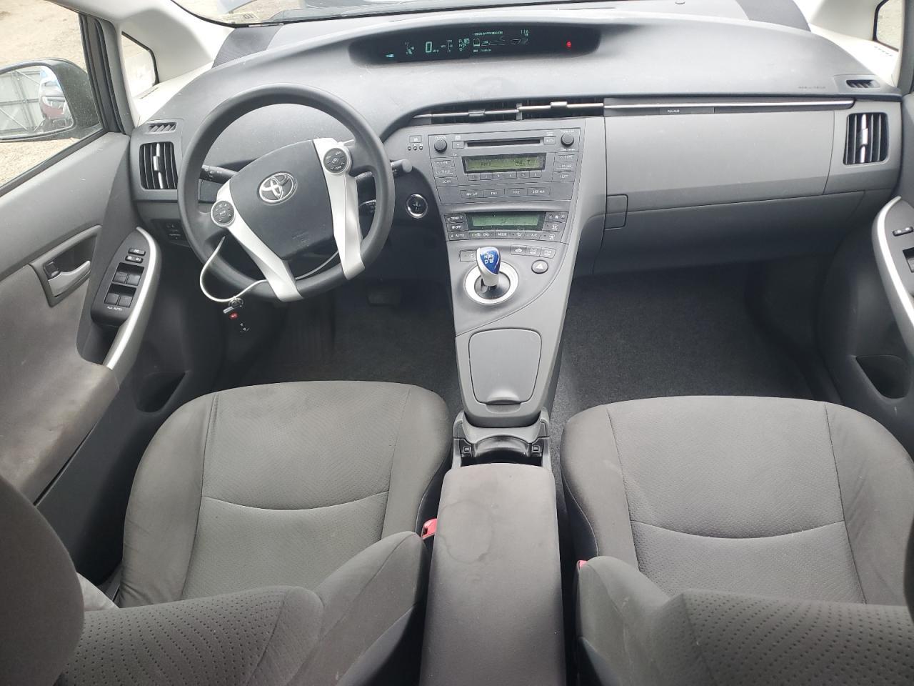 2011 TOYOTA PRIUS
