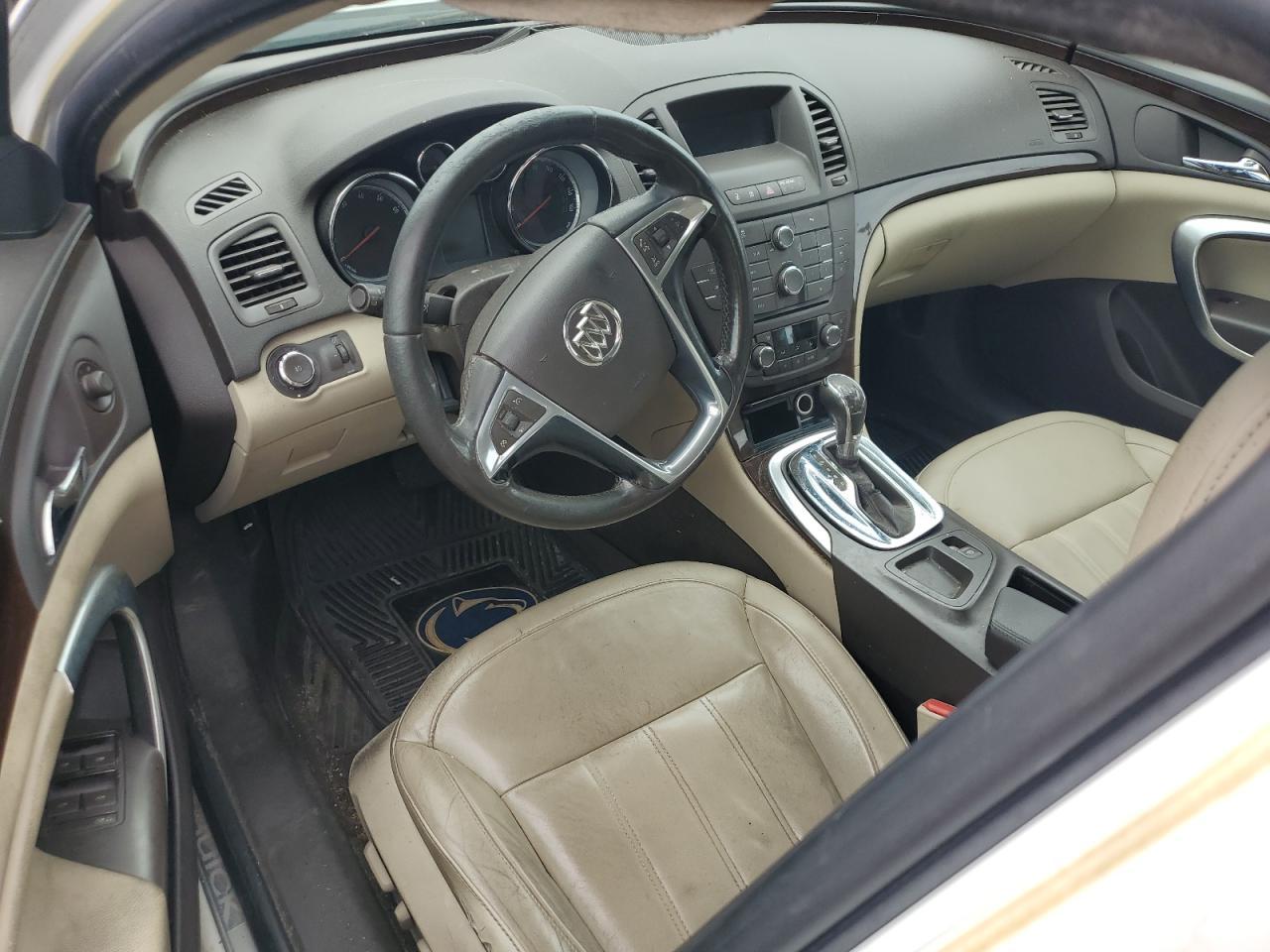 2011 BUICK Regal