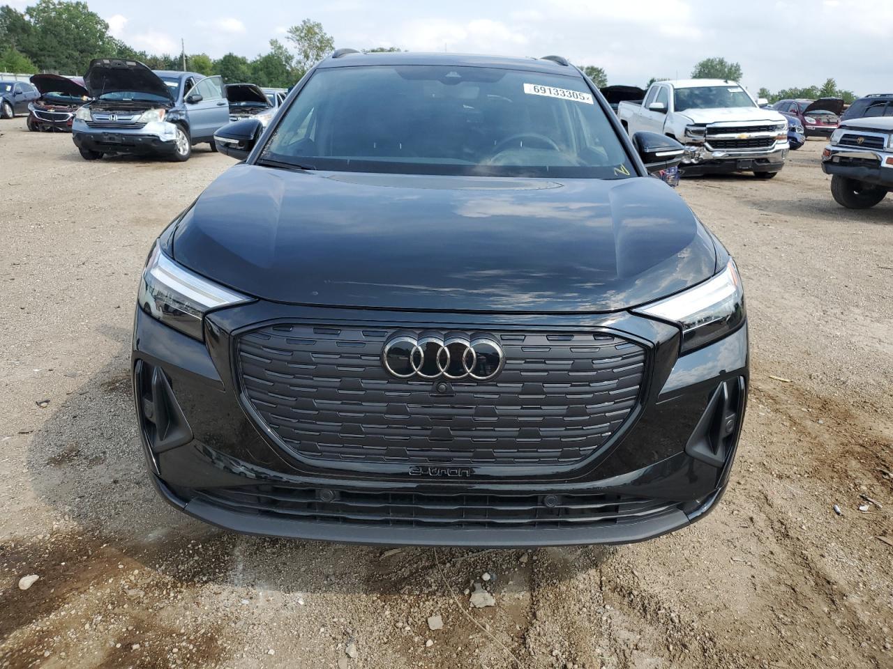 2024 AUDI Q4 e-tron