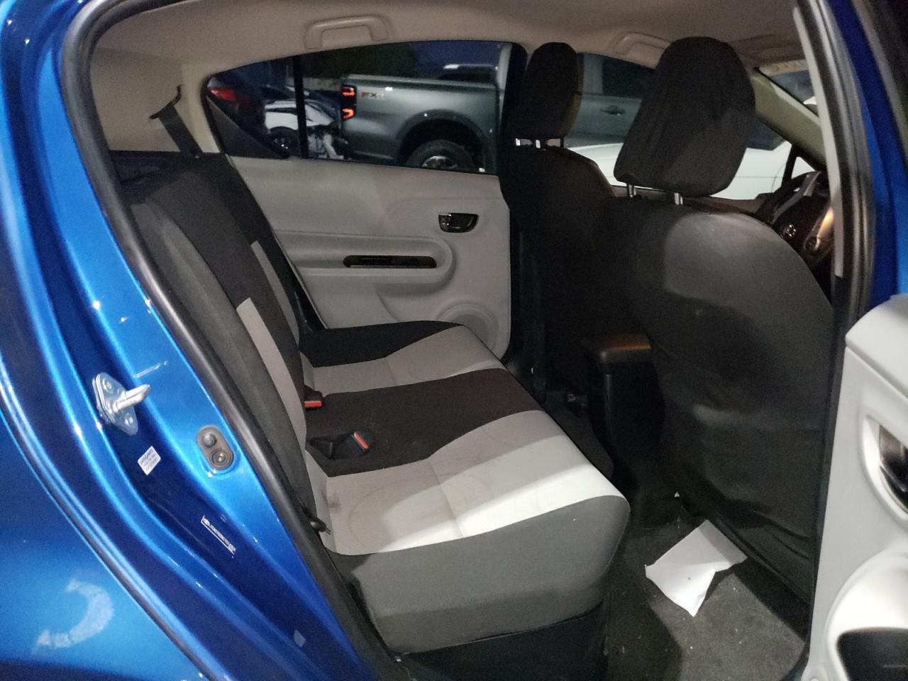 2012 TOYOTA Prius c