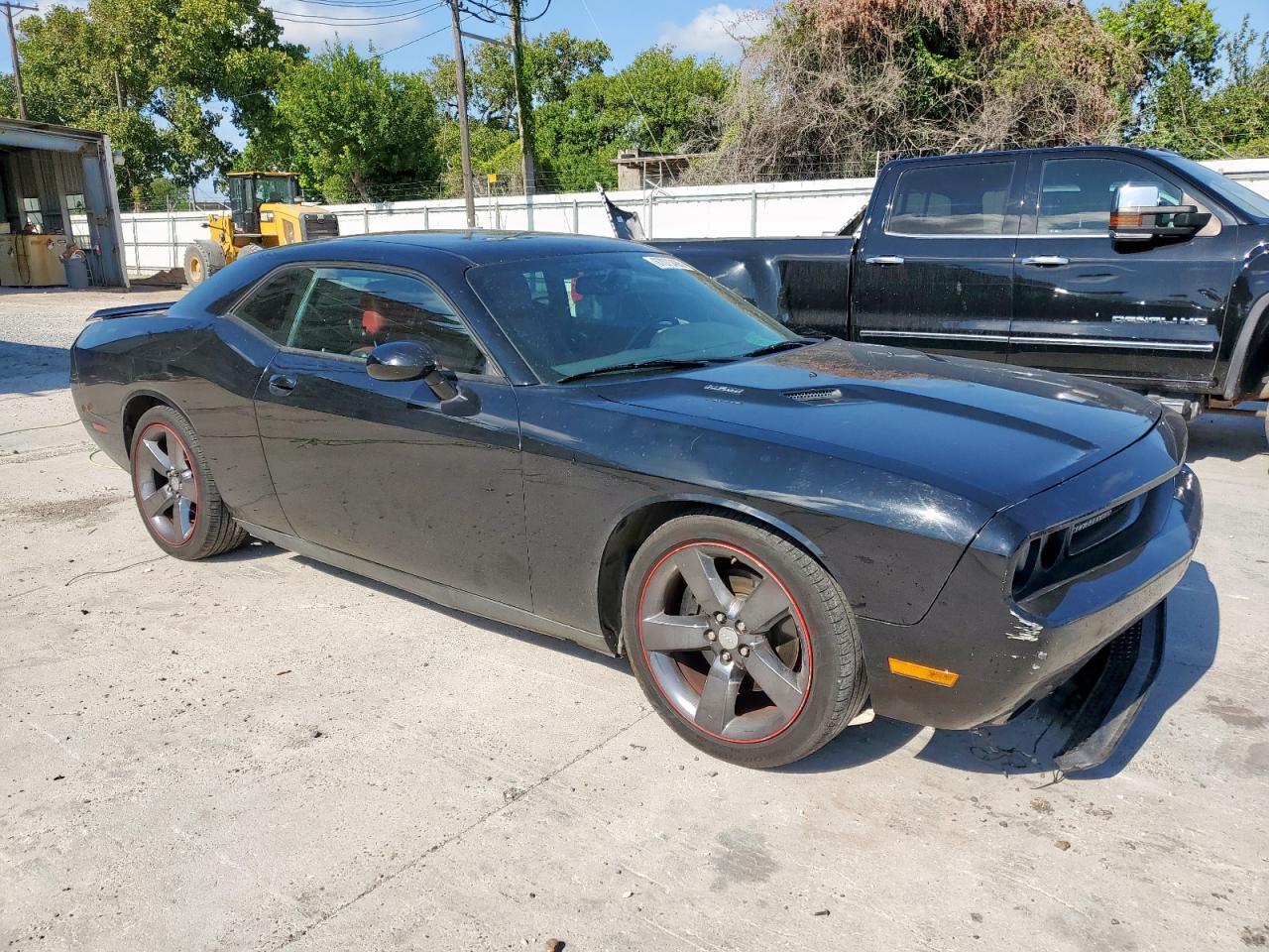 2013 DODGE Challenger