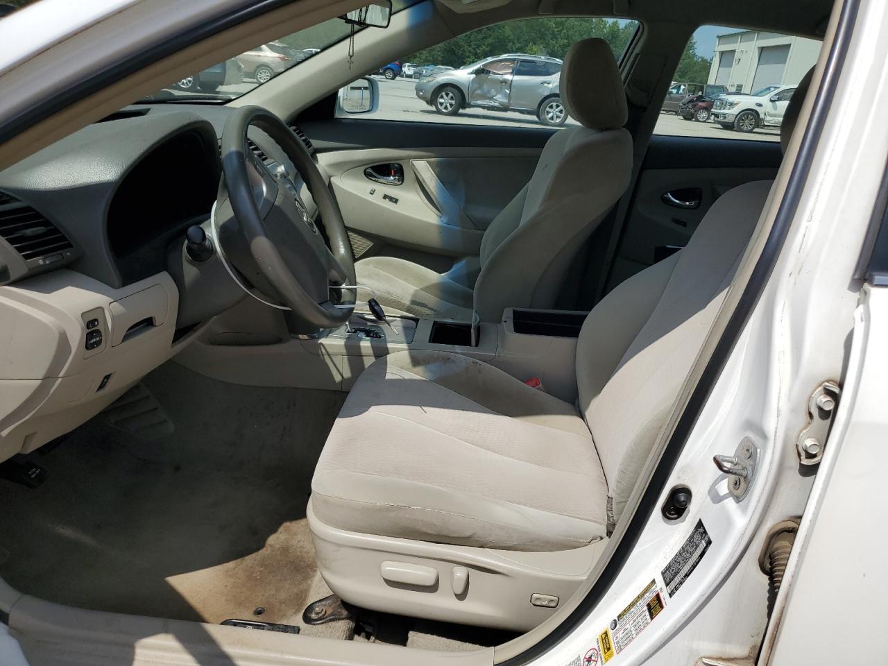 2011 TOYOTA CAMRY