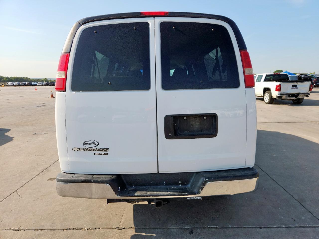 2013 CHEVROLET Express 3500