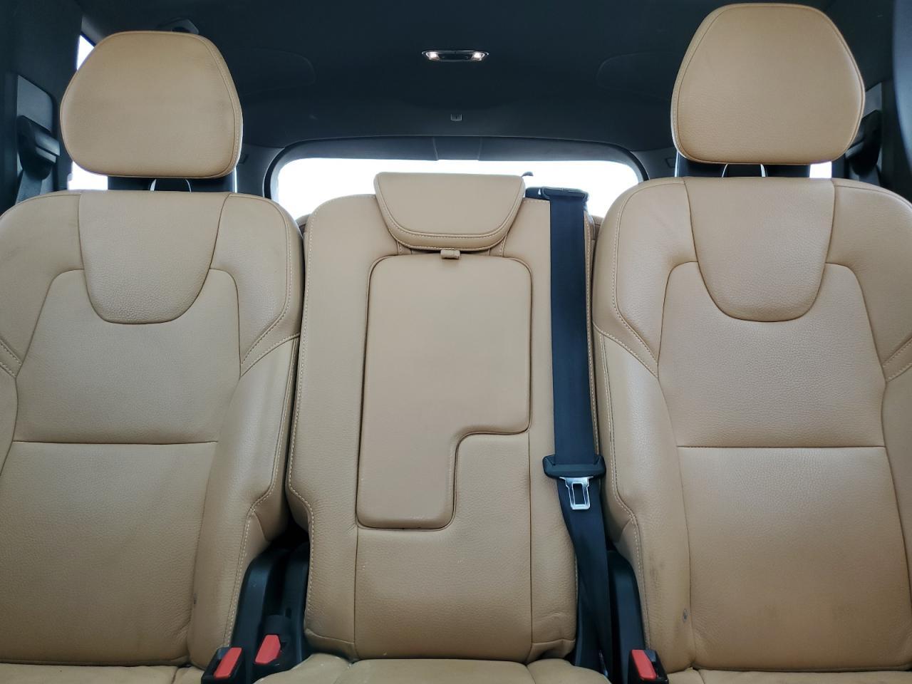 2018 VOLVO XC90