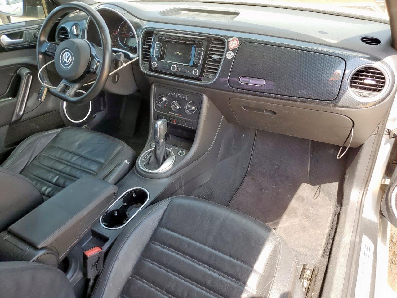 2012 VOLKSWAGEN Beetle