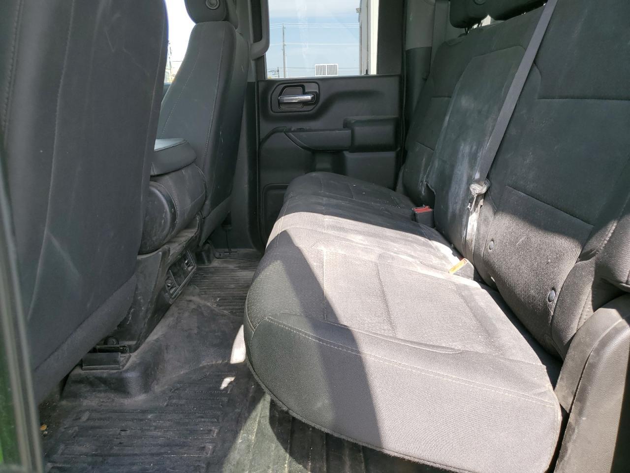 2024 CHEVROLET Silverado