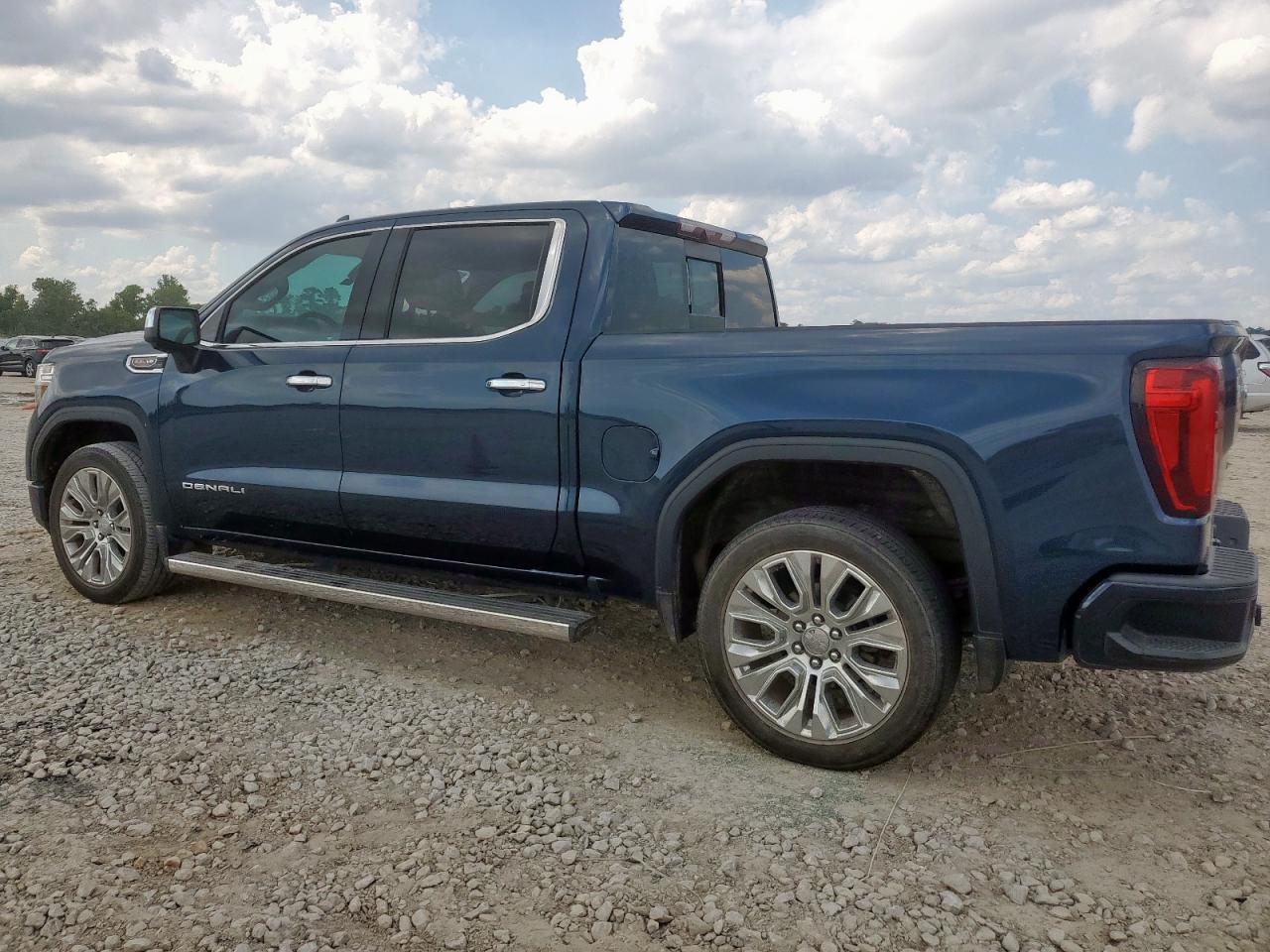 2022 GMC Sierra