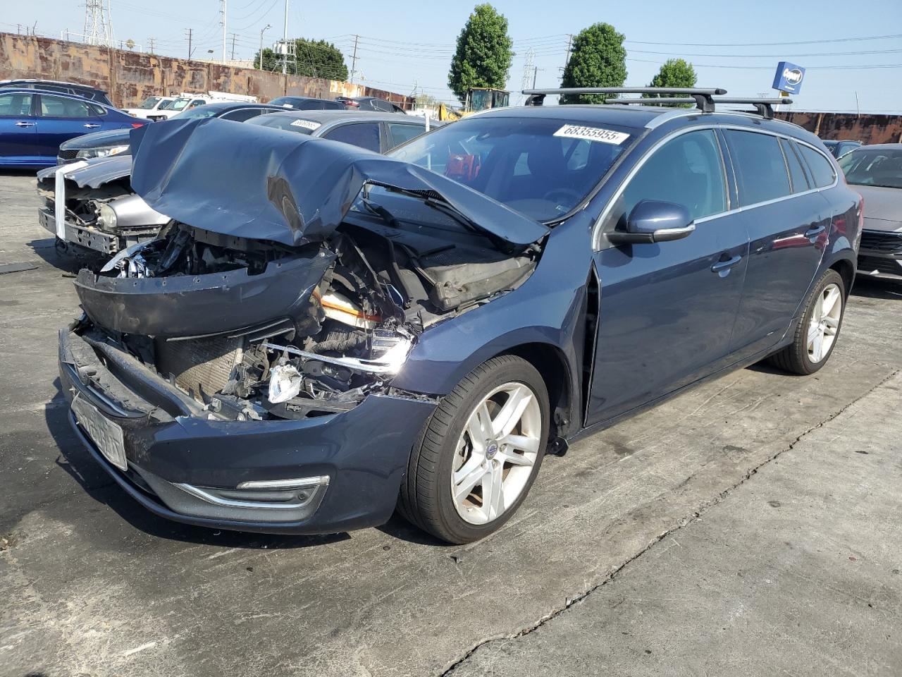 2015 VOLVO V60