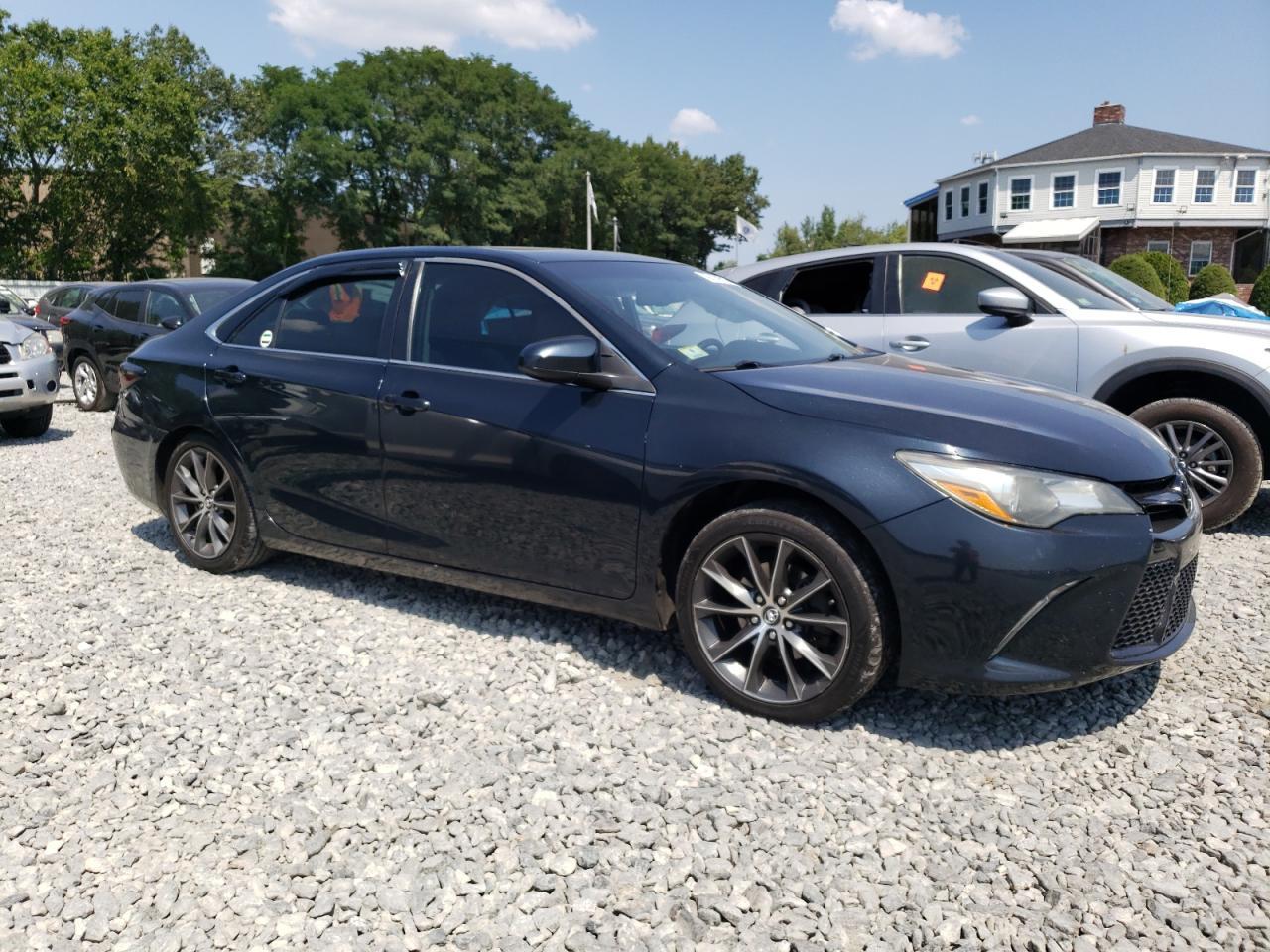 2017 TOYOTA CAMRY