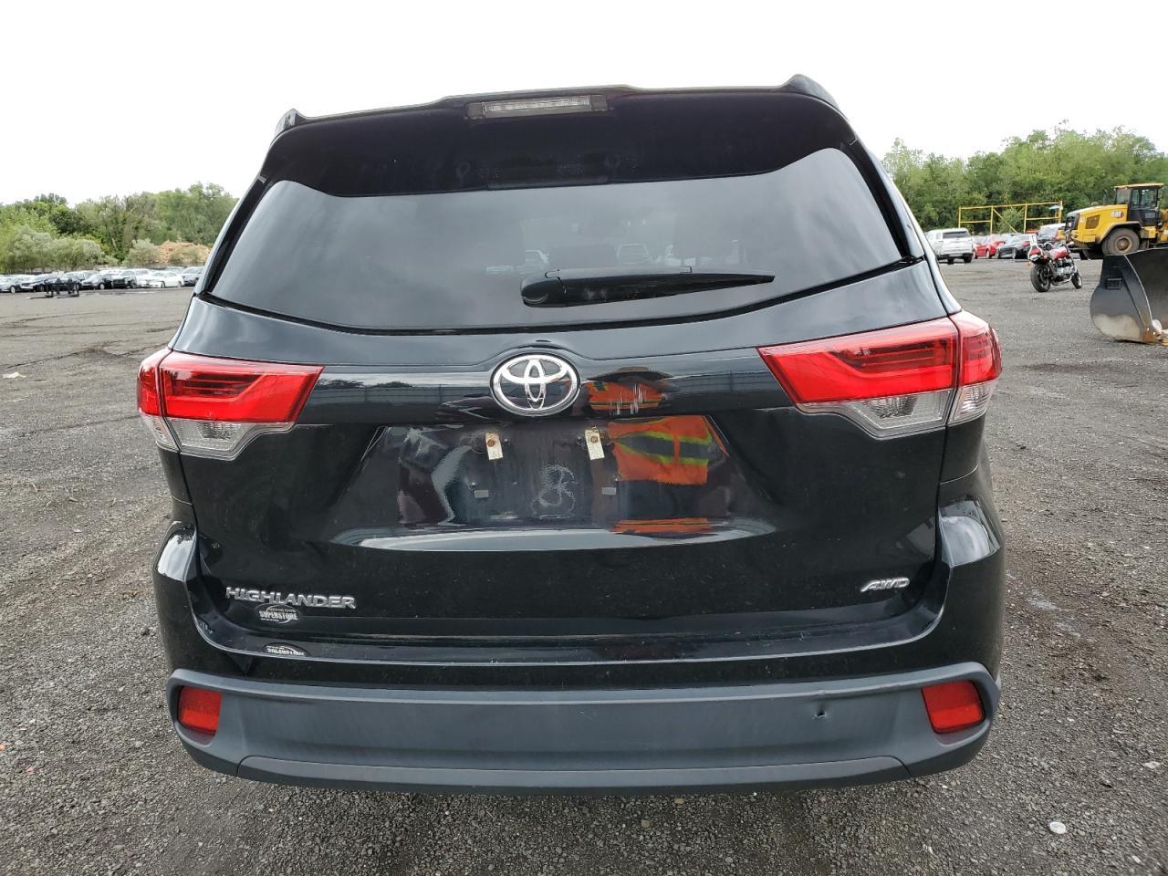 2019 TOYOTA HIGHLANDER