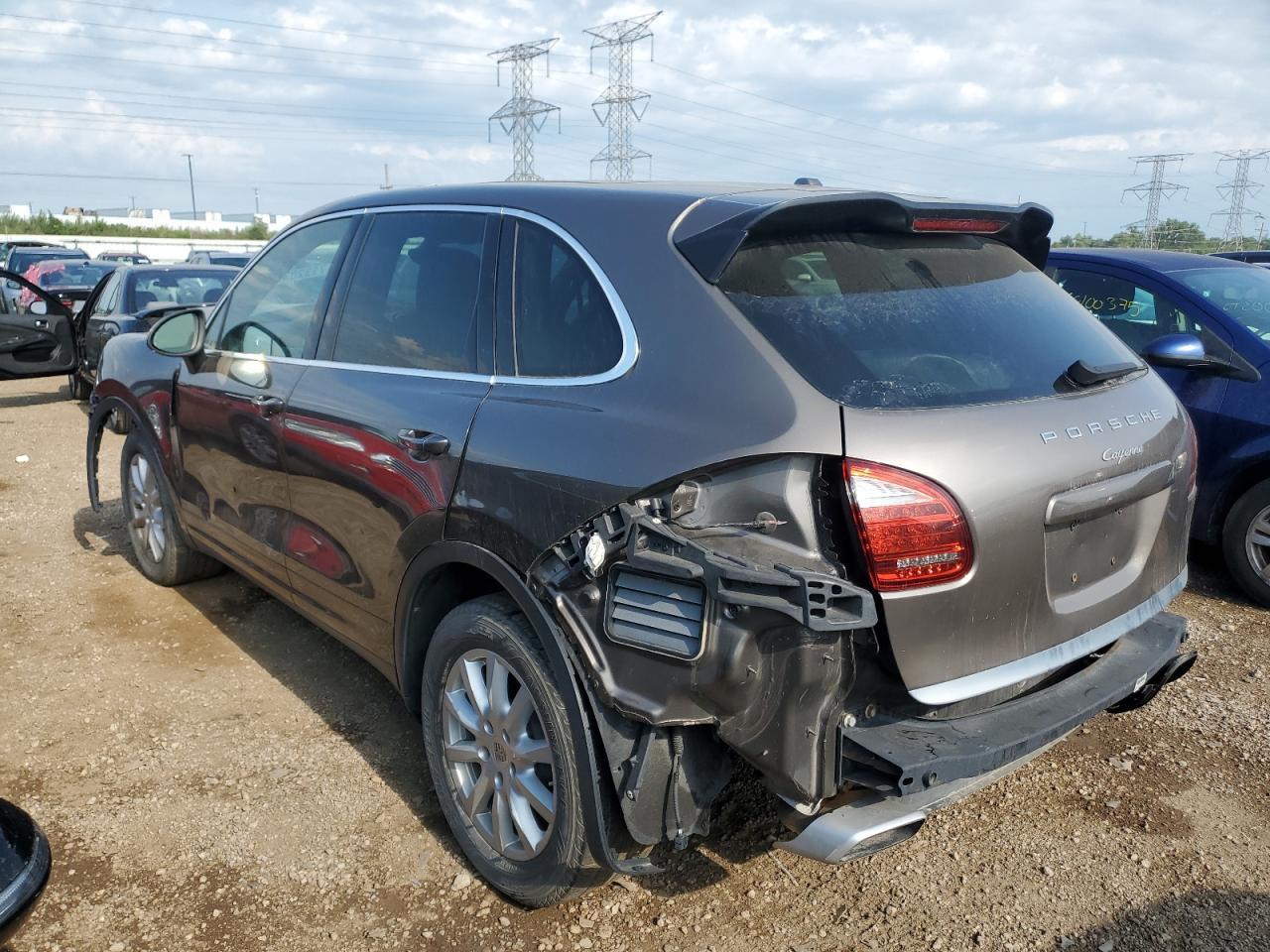 2014 PORSCHE CAYENNE
