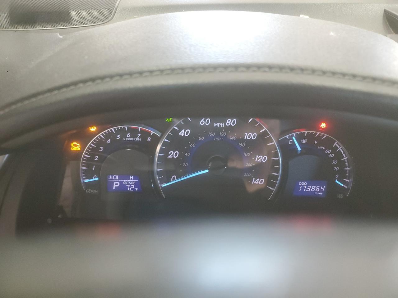 2014 TOYOTA CAMRY