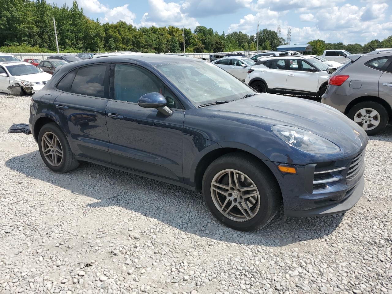 2019 PORSCHE Macan