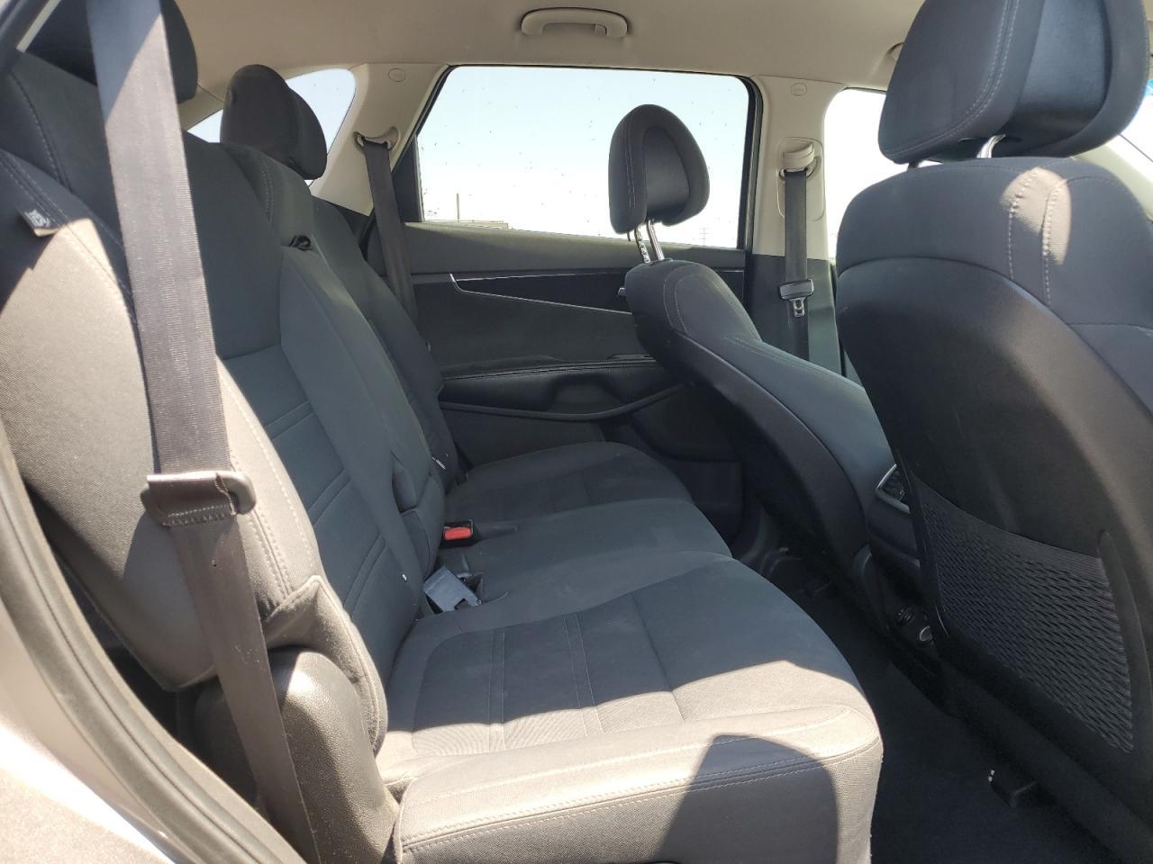 2016 KIA SORENTO